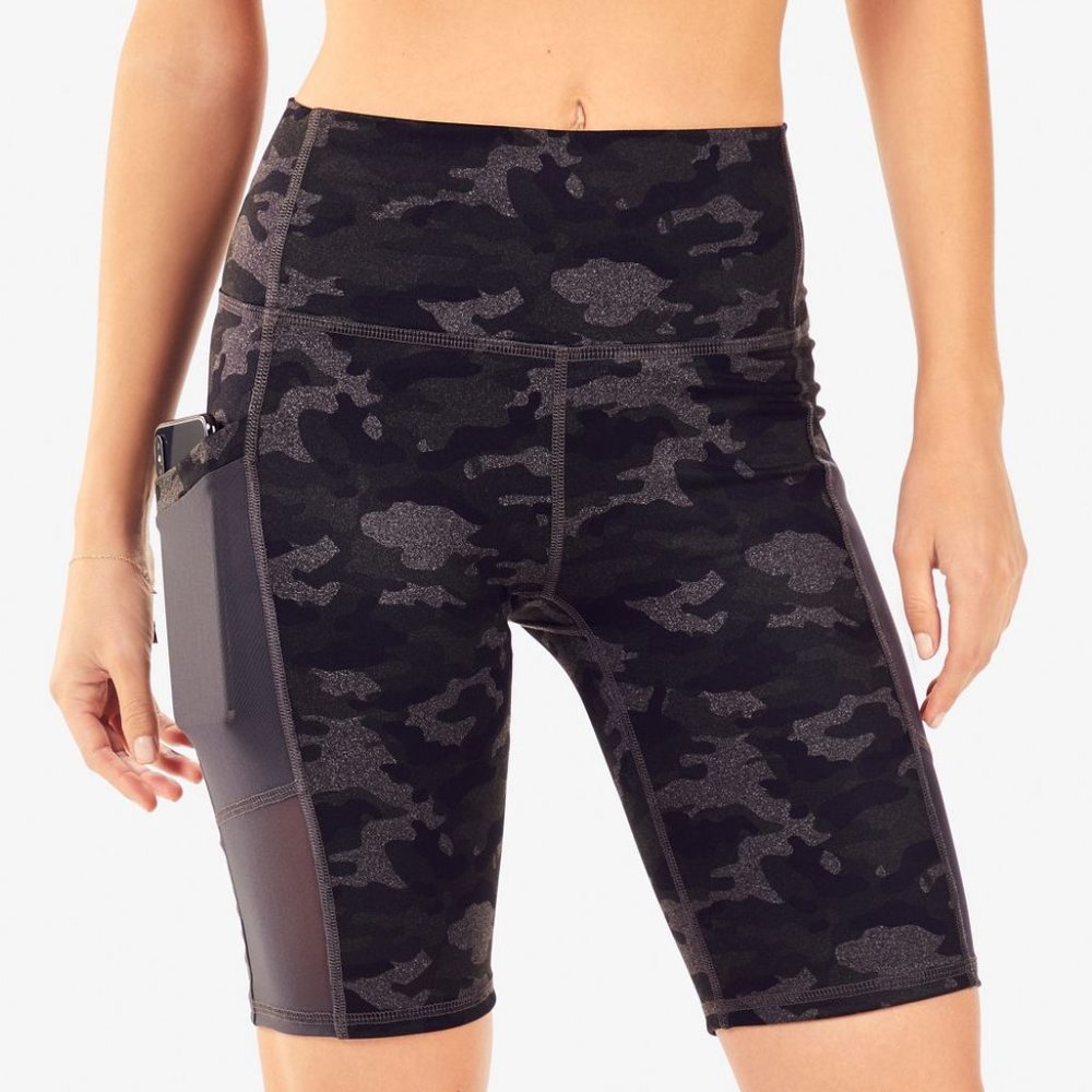 Fabletics High-Waisted Camo Pocket Short 9